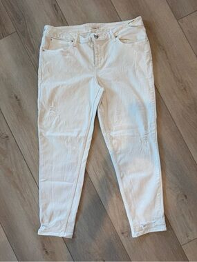 Maurices PLUS White Skinny Distressed Jeans